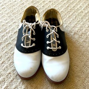 Saddle shoes vintage
